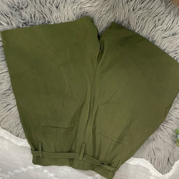 A new day army green paper bag high waist short size 2 - Picture 10 of 10
